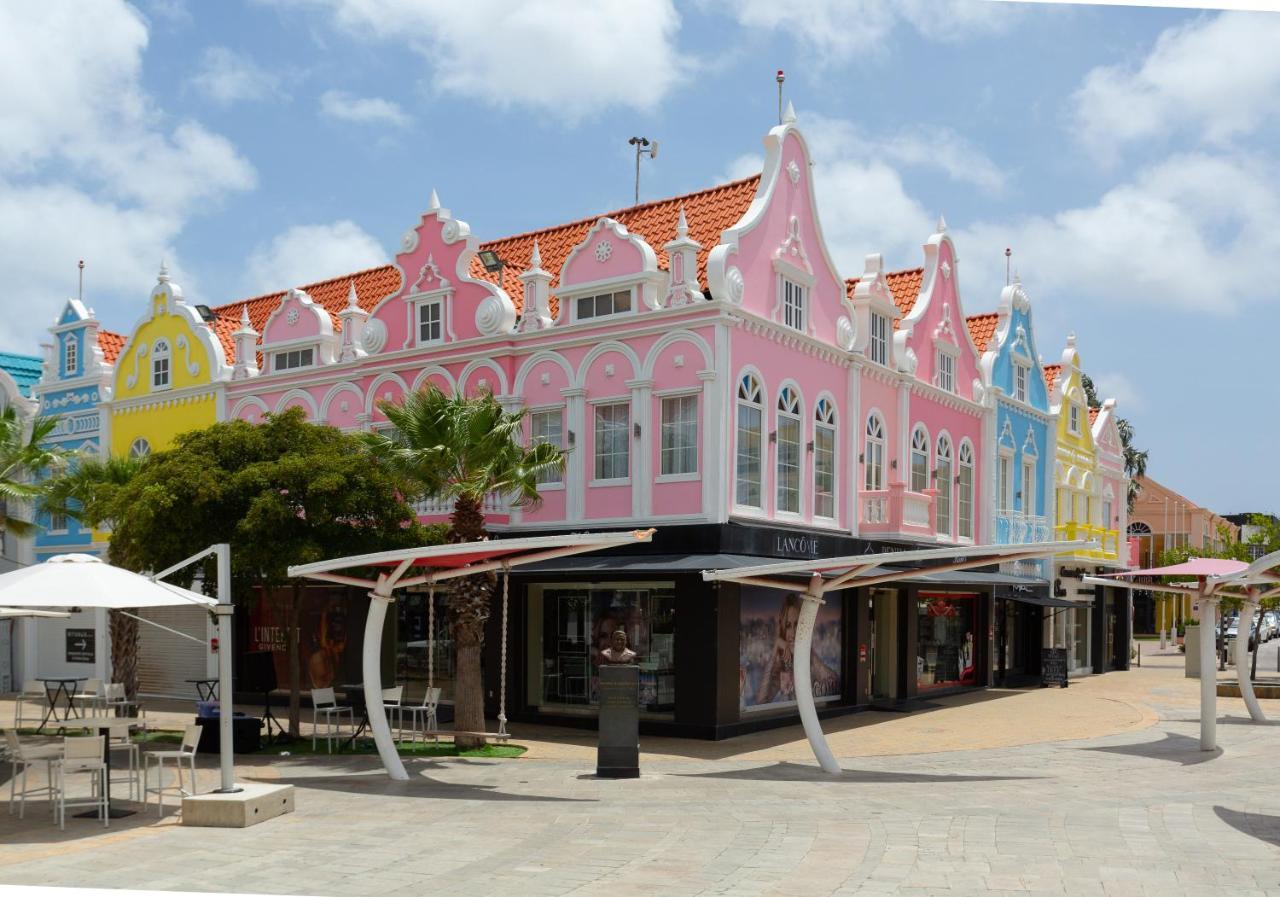 Oranjestad City Suites Екстер'єр фото
